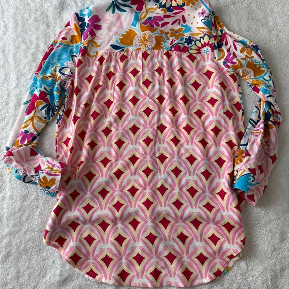 Colorful blouse - Picture 2 of 6